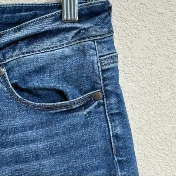 Paige Jax Knee Short Blue Denim Cuffed Stretch Jean Shorts Size 29 - Picture 5 of 10